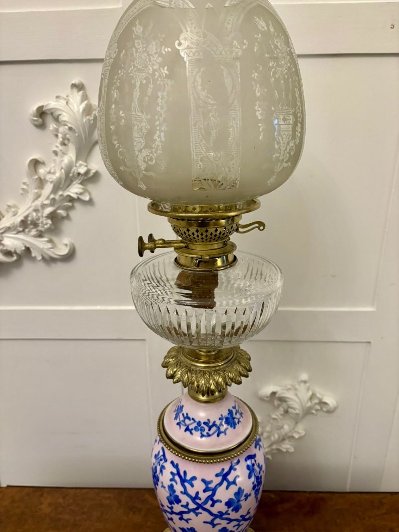 Unusual Outstanding Quality Large Antique Victorian Porcelain Oil Lamp - Image 9